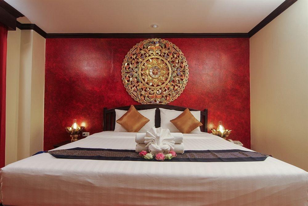 Pl Guesthouse Patong Extérieur photo